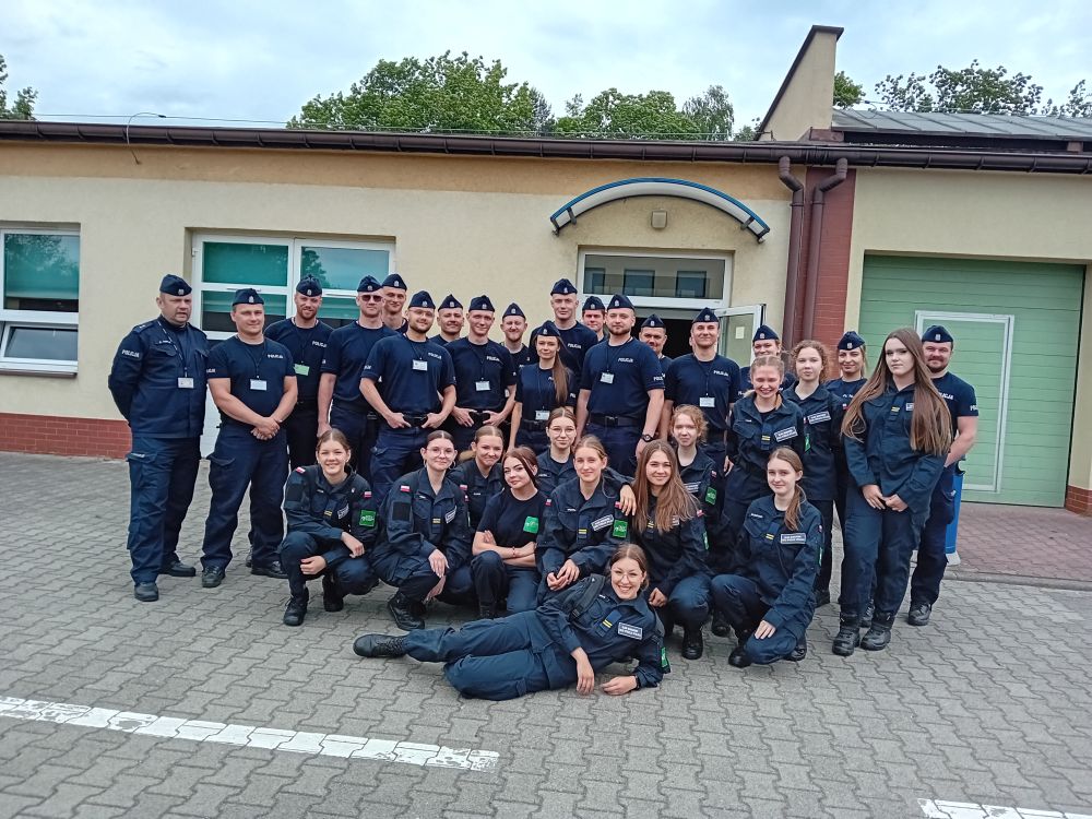 Dziewczyny z klasy policyjnej w Szkole Policji w Katowicach