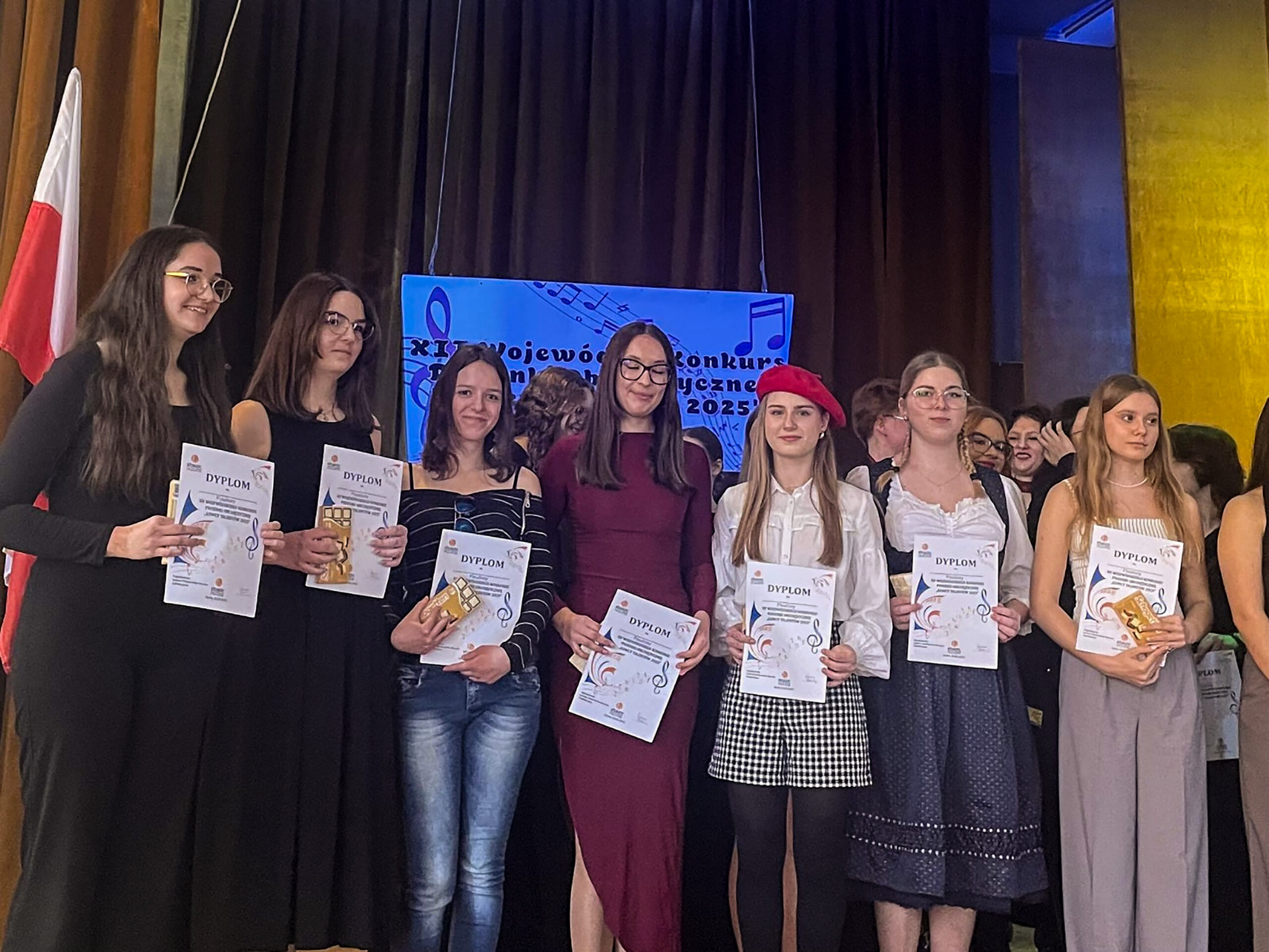 Śpiewające finalistki