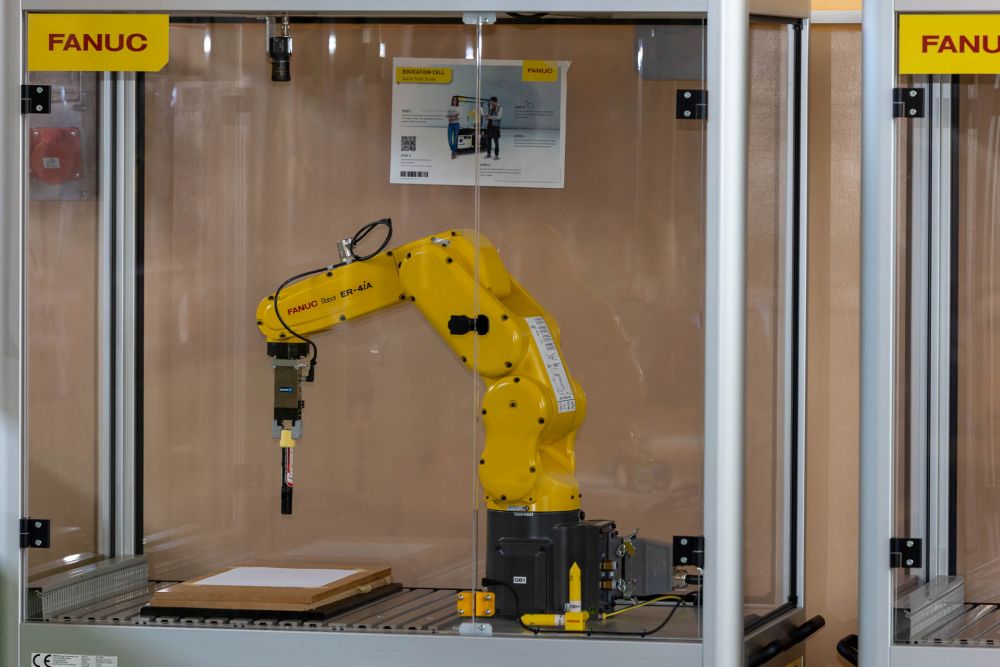 Nowa pracownia robotyki i automatyki