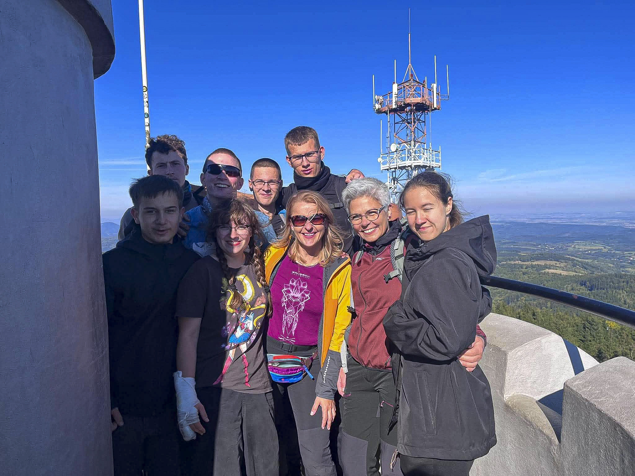 🏔️Góry Sowie podbite! Jesienny Rajd Szkolnego Klubu Górskiego za nami 🍁